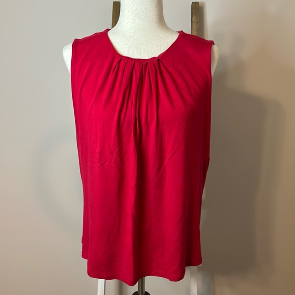 Roz & Ali Tops - Roz & Ali Sleeveless Tank Top in Red Size Large in Good Used Condition